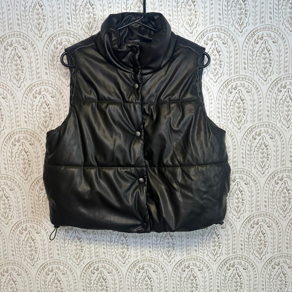 No Boundaries Black Faux Leather Puffer Vest Funnel Neck Snap Front Size L